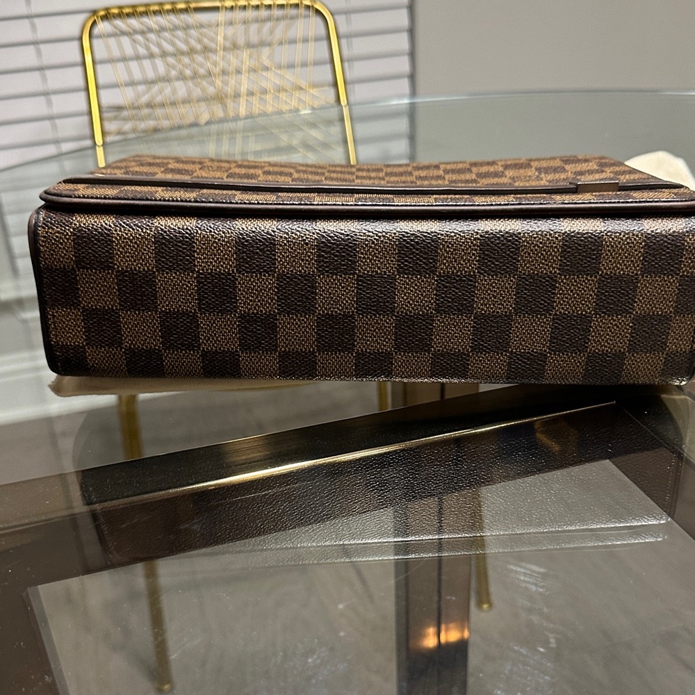 Louis Vuitton Brown Tribeca Leather handbag - Picture 3 of 13